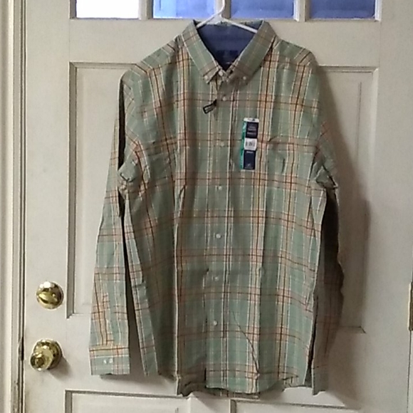 Shirts - Picture 6 of 7